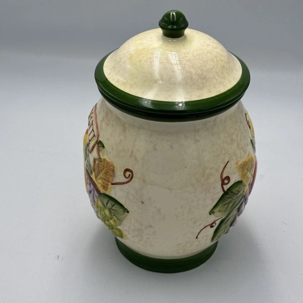 Nonnis Biscotti Cookie Jar Canister Vintage Apple Pear Grape Ceramic Lid 9in